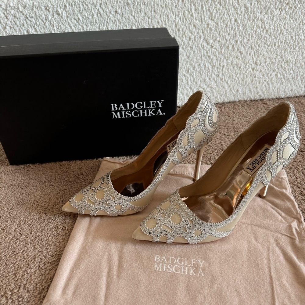 Badgley Mischka women’s heels
